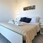 Miramare Terrazza Sul Mare, Wi-fi E Relax Lejlighed *