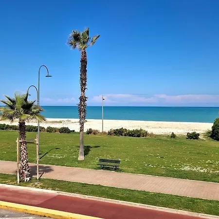 Miramare Terrazza Sul Mare, Wi-fi E Relax Lägenhet