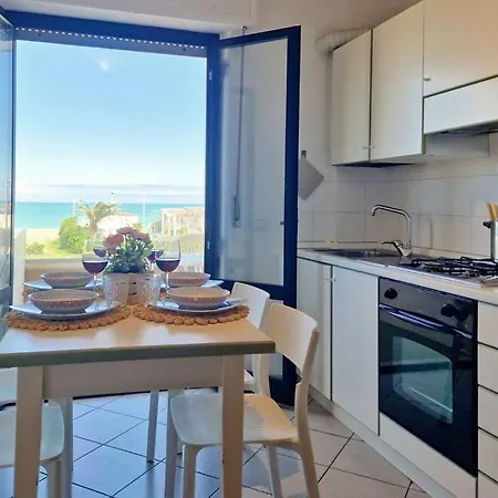 Miramare Terrazza Sul Mare, Wi-fi E Relax * Porto SantʼElpidio