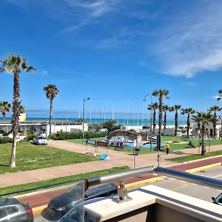 Miramare Terrazza Sul Mare, Wi-fi E Relax Porto SantʼElpidio