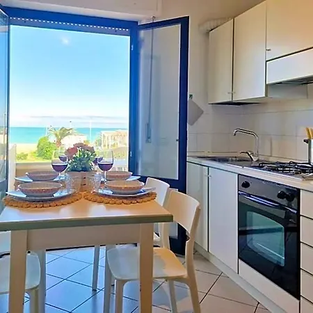 Miramare Terrazza Sul Mare, Wi-fi E Relax * Porto SantʼElpidio