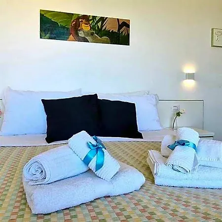 Miramare Terrazza Sul Mare, Wi-fi E Relax Porto SantʼElpidio