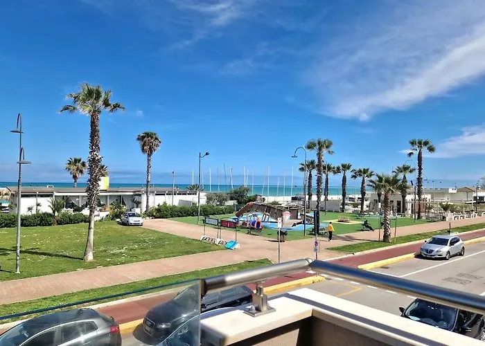 Miramare Terrazza Sul Mare, Wi-fi E Relax Porto SantʼElpidio